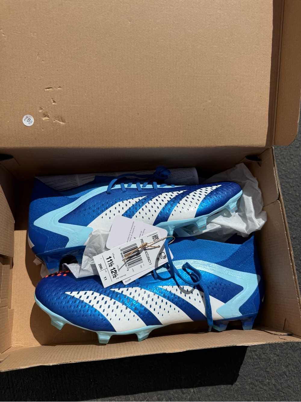 Soccer cleats